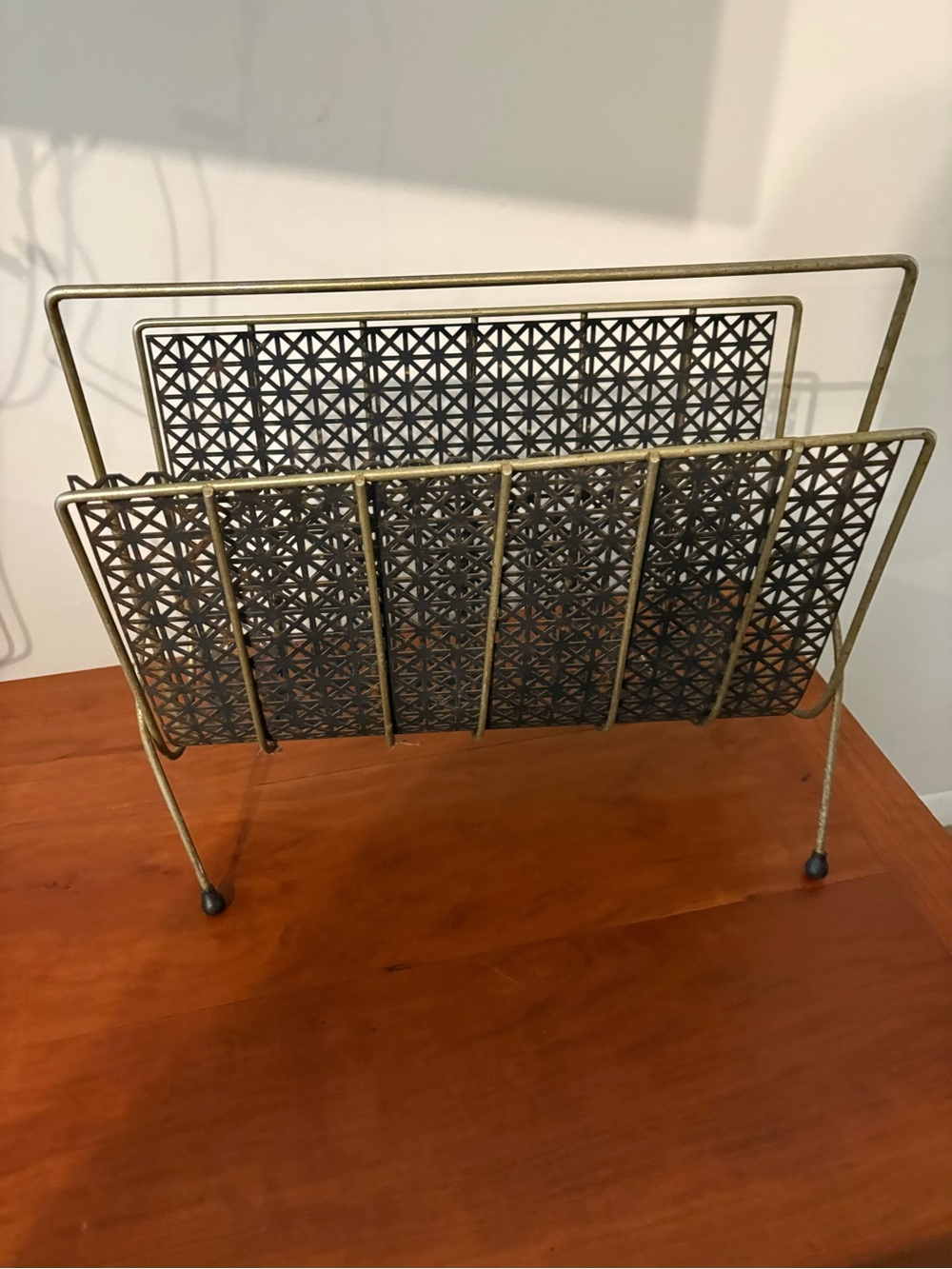 Vintage MCM Atomic Metal Mesh Magazine Rack Record Holder - Picture 5 of 9